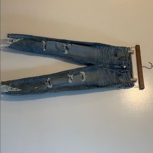 american eagle women’s ripped jeans